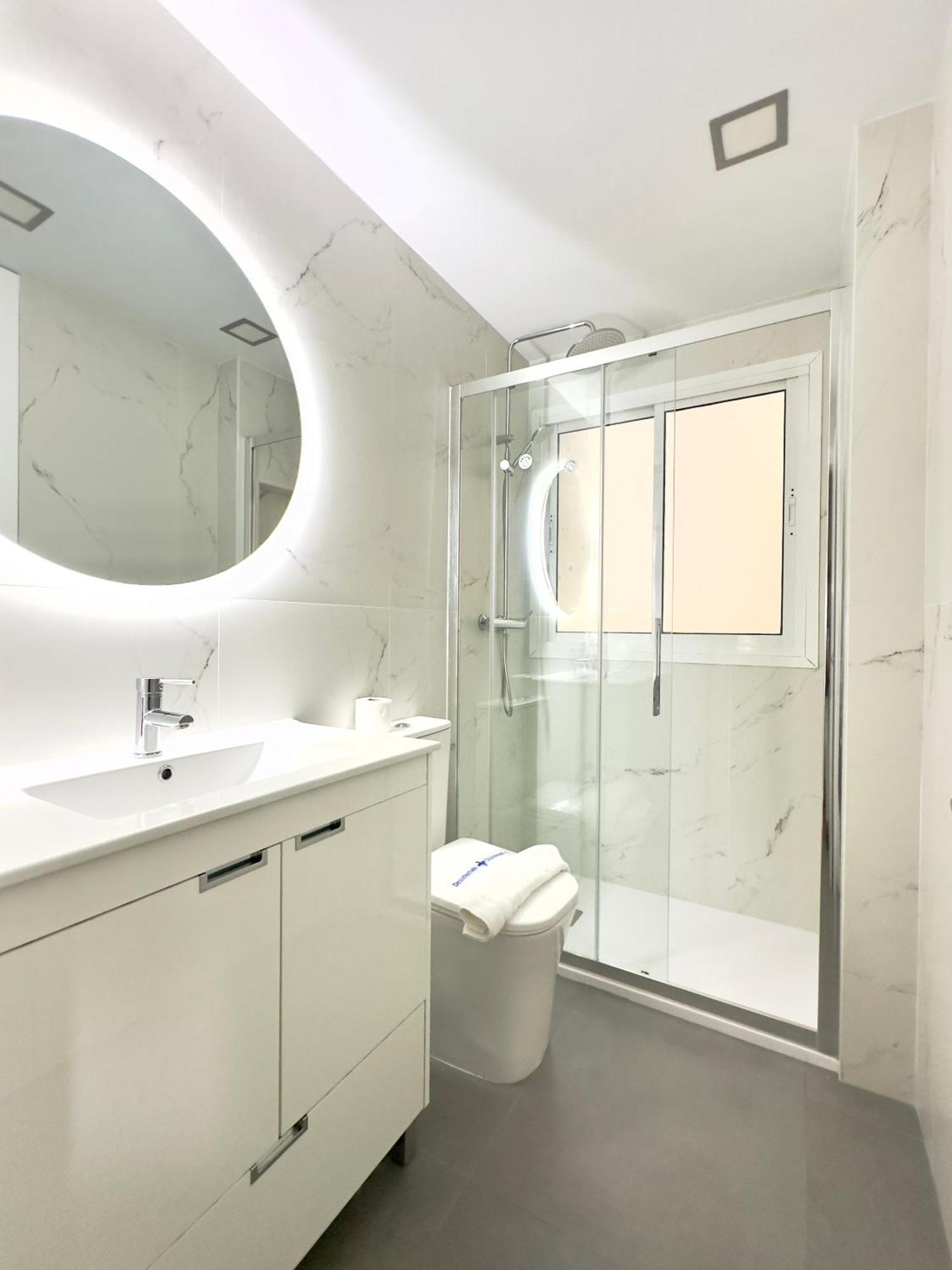 Ayala Malaga City Center 6Pax 외부 사진